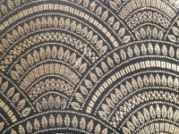 Tissu polyester coton jacquard dore allover or noir laize 140 cm