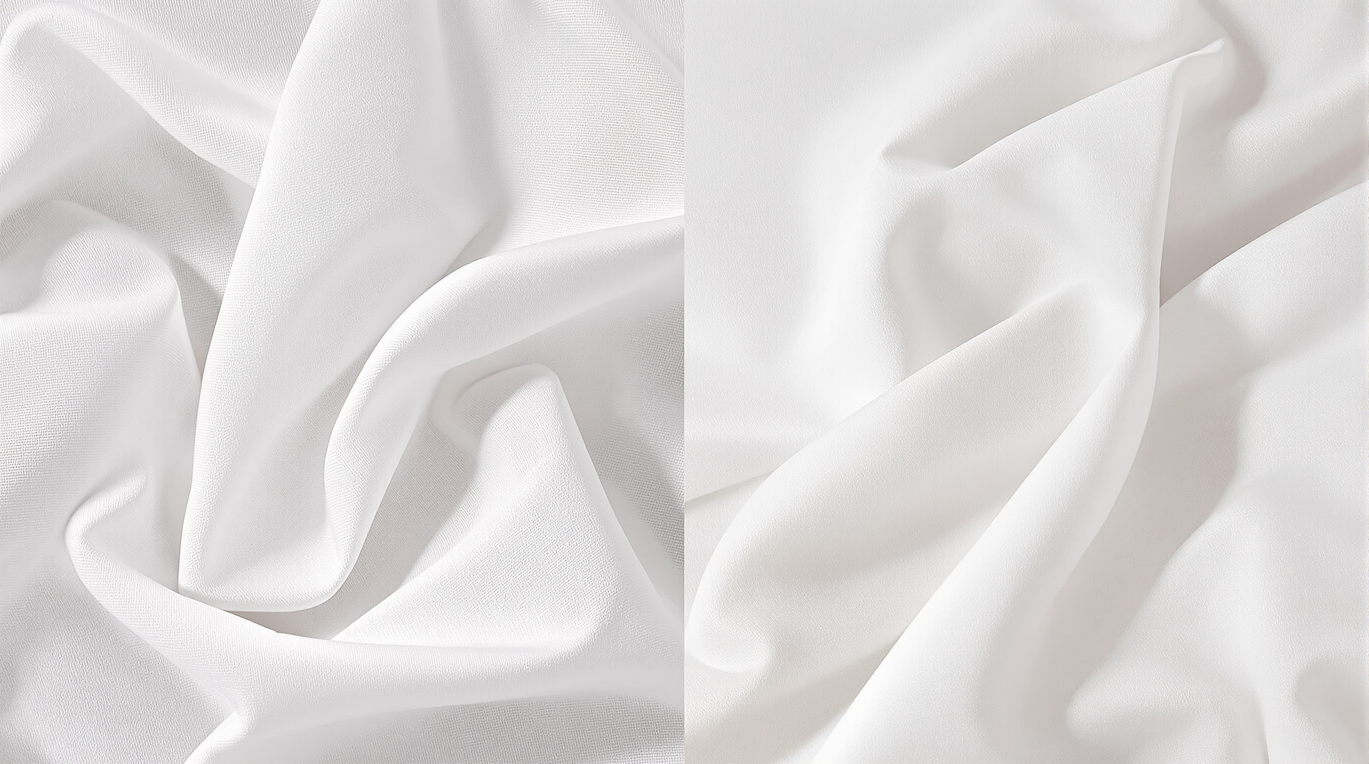 À gauche : gros plan sur la gaze de coton froissée et moelleuse ; à droite : texture serrée, lisse et brillante d’une percale de coton.