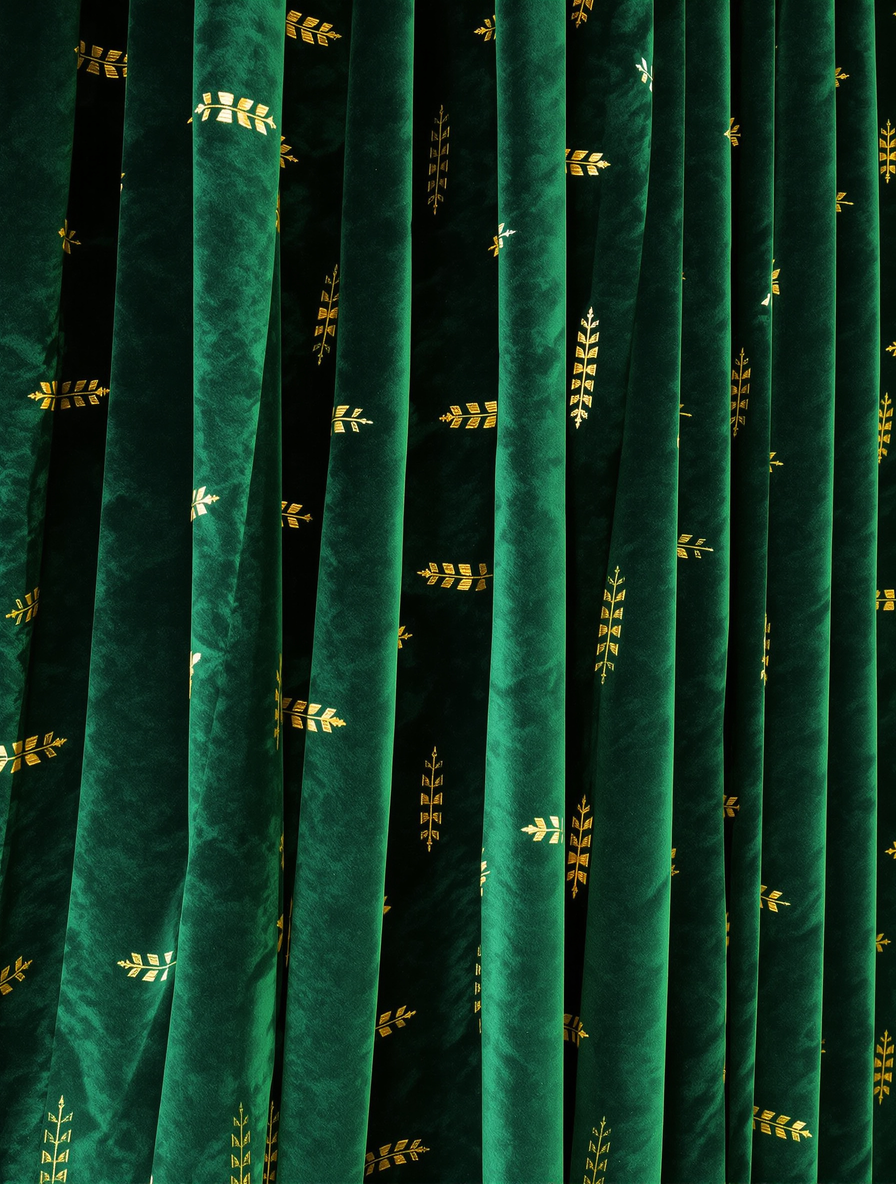 Rideau velours vert émeraude broderies dorées style Art Déco