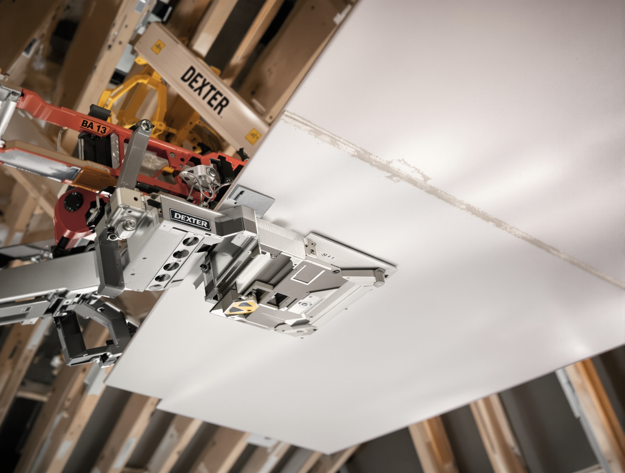 Tête pivotante inclinée pour pose sur rampant avec plaque BA13